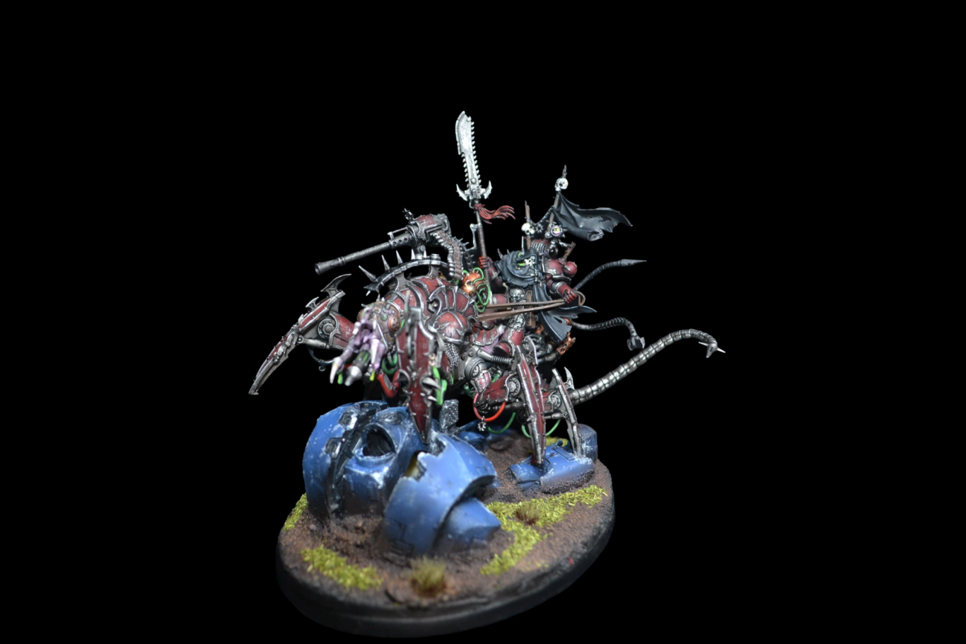 Word Bearers Vex Machinator Arch Lord Discordant mit gestalteter Base, bemalt auf Tabletop Standard - Qualitätsstufe von Echoes of Colour.