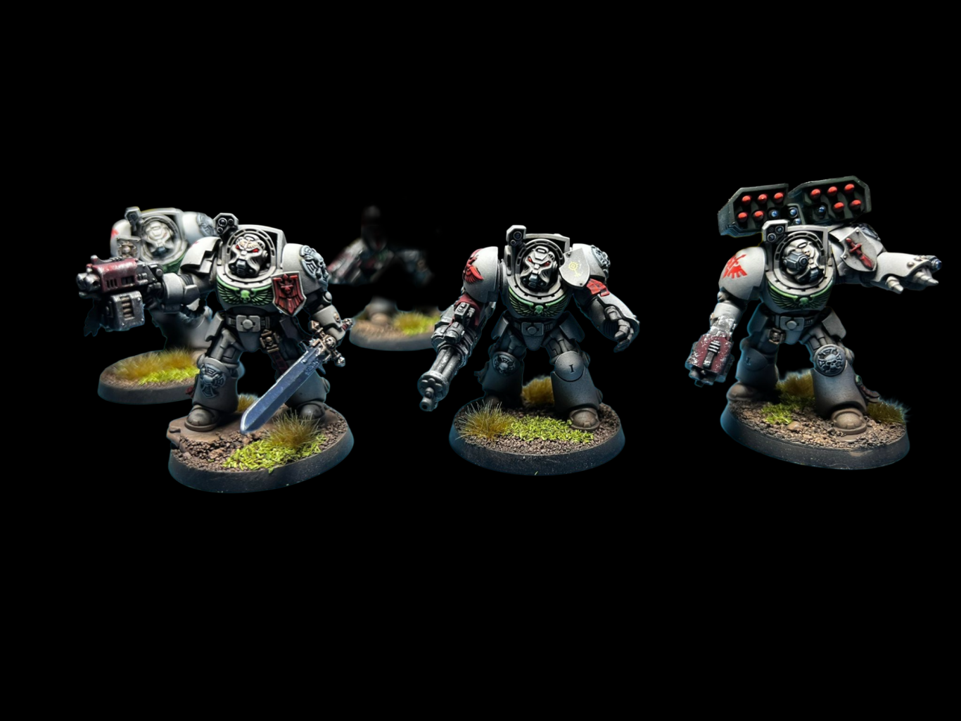 Dark Angles Deathwing Terminator Trupp. Verschiedene Posen und Waffen. In Tabletop + Qualitätsstufe von Echoes of Colour bemalt.