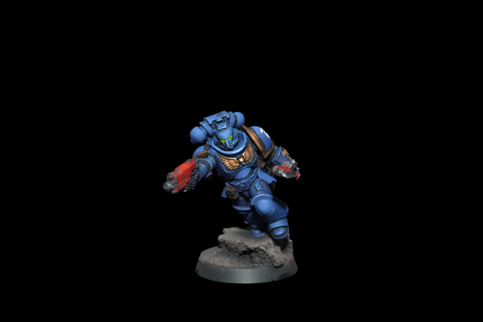 Ultramarine Space Marine Intercessor im Tabletop Standard von Echoes of Colour. 