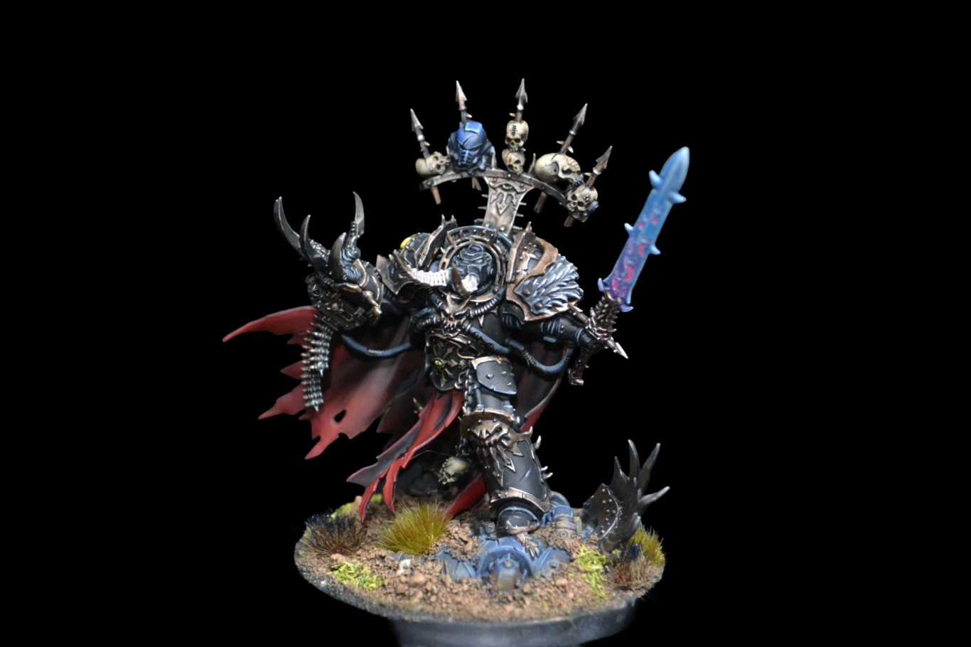 Black Legion Abbadon the Despoiler mit leuchtendem Drach'nyen in Tabletop + Qualitätsstufe von Echoes of Colour.