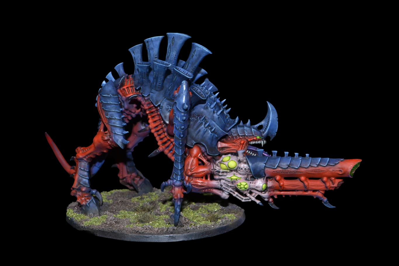 Hive Fleet Behemoth Tyrannofex bemalt im Tabletop Standard von Echoes of Colour.